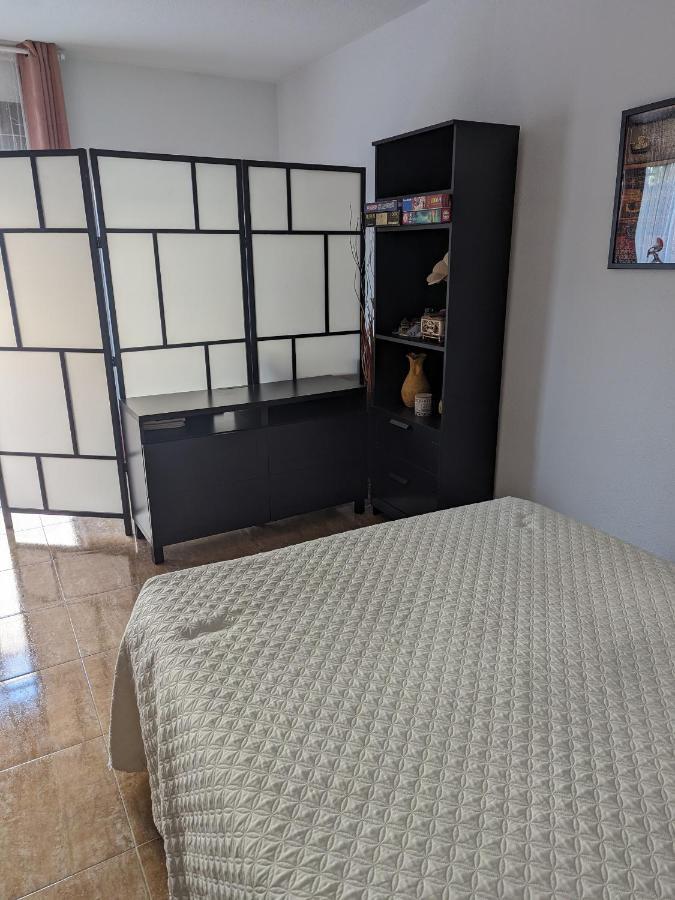 Vivienda Compartida Con Ambiente Familiar Apartment Sesena Luaran gambar